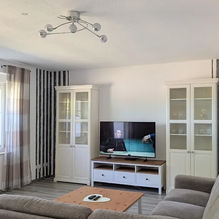 Am Hof  Große Mit Zwei Schlafzimmern, Seperate Küche Und Großem Bad * Beverstedt