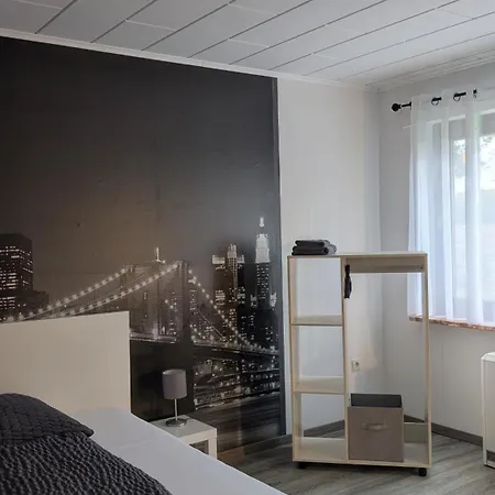 FeWo am Hof  Große Wohnung mit zwei Schlafzimmern, seperate Küche und großem Bad